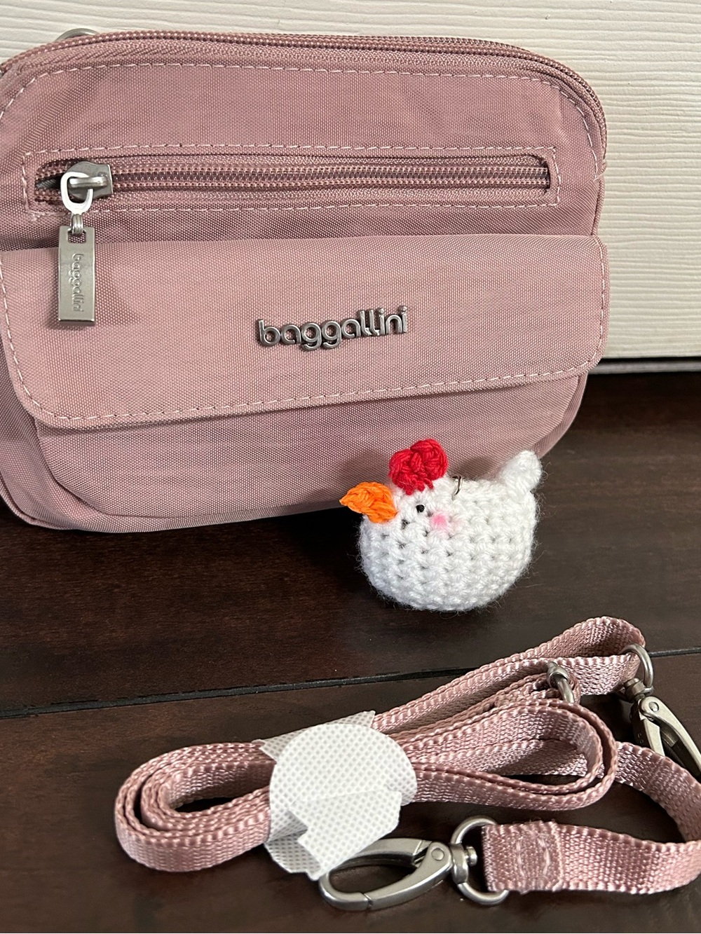 Baggallini Mini Crossbody with Multiple Pockets, Card Slots, Detachable Strap - Picture 5 of 11